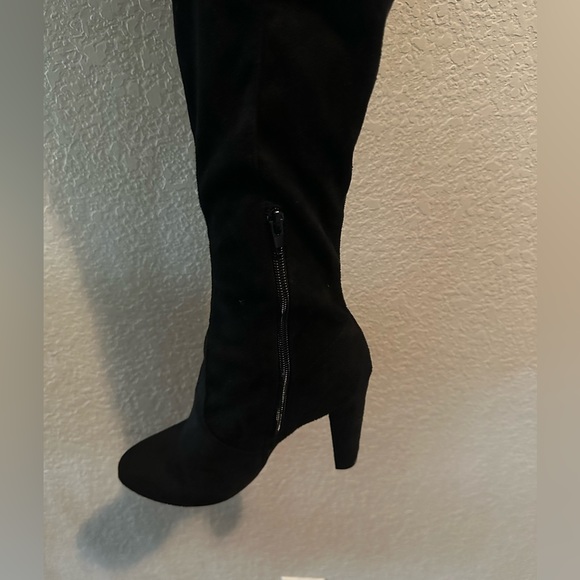 VEGAN black over the knee boot’s - Picture 3 of 9